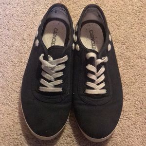 Navy Blue Tennis Shoes